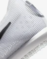 Кросівки бігові Nike ZOOM MAMBA 6 білі DR2733-100