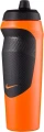 Бутылка для воды Nike HYPERSPORT BOTTLE 20 OZ 600 ml черно-оранжевая N.100.0717.899.20