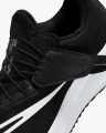 Кросівки бігові жіночі Nike W AIR ZOOM PEGASUS FLYEASE чорно-білі DJ7383-001
