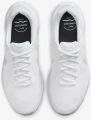 Кросівки бігові Nike REVOLUTION 7 білі FB2207-100