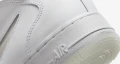 Кроссовки Nike AIR FORCE 1 MID '07 белые DZ2672-101