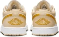 Кроссовки женские Nike JORDAN 1 LOW оранжево-белые DC0774-170