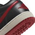 Кроссовки женские Nike AIR JORDAN 1 LOW черно-красные DC0774-061