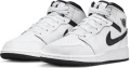 Кросівки підліткові Nike AIR JORDAN 1 MID (GS) білі DQ8423-132