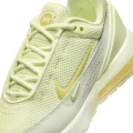 Кросівки жіночі Nike AIR MAX PULSE салатові FD6409-300