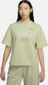 Футболка женская Nike W TEE CLASSICS BOXY светло-зеленая FQ6600-371