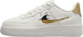 Кросівки підліткові Nike AIR FORCE 1 LV8 NN (GS) білі DQ7690-100