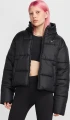 Куртка женская Nike W NSW TF SYNFL NK CLSC PFR черная FZ5899-010