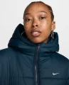 Куртка женская Nike W NSW TF SNFL NK CLSC PRKA темно-синяя FZ5903-478