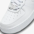 Кросівки жіночі Nike AIR FORCE 1'07 SE JUST DO IT білі FB8251-100