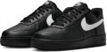 Кросівки Nike AIR FORCE 1'07 чорно-білі FZ0627-010