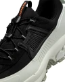 Кросівки Nike ZOOM VOMERO ROAM WINTERIZED чорно-сірі FV2295-001