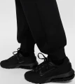 Спортивні штани Nike TECH FLEECE PANTS чорні FZ7593-010 спортивні штани Nike TECH FLEECE PANTS чорні FZ7593-010