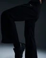 Спортивные штаны женские Nike WINDRUNNER HIGH-WAISTED WOVEN OPEN-HEM PANTS черные FV7655-010