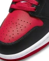 Кроссовки женские Nike AIR JORDAN 1 MID красно-бело-черные BQ6472-079