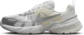 Кросівки жіночі Nike V2K RUN біло-срібні FD0736-104