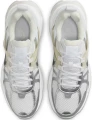 Кросівки жіночі Nike V2K RUN біло-срібні FD0736-104