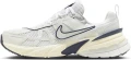 Кросівки жіночі Nike V2K RUN біло-темно-сині FD0736-102