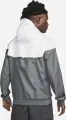 Вітровка Nike SPORTSWEAR WINDRUNNER JACKET сіро-біла 727324-084