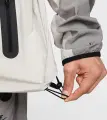 Вітровка Nike TECH WOVEN JACKET біло-сіра HM7151-014