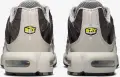 Кроссовки Nike AIR MAX PLUS бежево-серые IB7679-200