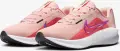Кросівки бігові жіночі Nike DOWNSHIFTER 13 персиково-коралові FD6476-600