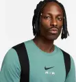 Футболка Nike AIR зелено-чорна FN7702-361