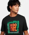 Футболка Nike SPORTSWEAR черная FQ3772-010
