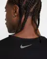 Футболка для бігу Nike MILER FLASH DRI-FIT UV RUNNING чорна IB4127-010