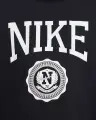 Футболка подростковая Nike SPORTSWEAR черная HM6303-010