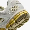 Кросівки Nike ZOOM VOMERO 5 молочно-оливкові FV0397-001
