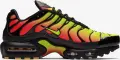 Кросівки жіночі Nike AIR MAX PLUS TN SE лимонно-червоно-чорні AQ9979-001
