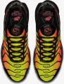 Кросівки жіночі Nike AIR MAX PLUS TN SE лимонно-червоно-чорні AQ9979-001