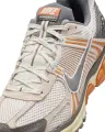 Кросівки Nike ZOOM VOMERO 5 бежево-сіро-помаранчеві IB7469-030