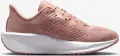 Кроссовки беговые женские Nike QUEST 6 светло-коричнево-бронзовые FD6034-900