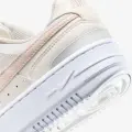 Кросівки жіночі Nike GAMMA FORCE кремово-персикові DX9176-111