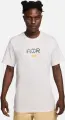Футболка Nike SPORTSWEAR белая FV3718-094