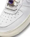 Кроссовки женские Nike AIR FORCE 1 LOW PREMIUM белые DN5463-100