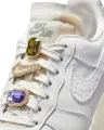 Кроссовки женские Nike AIR FORCE 1 LOW PREMIUM белые DN5463-100