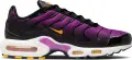 Кросівки жіночі Nike AIR MAX PLUS фіолетово-чорно-помаранчеві DZ3670-005