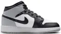 Кроссовки подростковые Nike AIR JORDAN 1 MID (GS) бело-черно-серые DQ8423-101