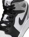 Кроссовки подростковые Nike AIR JORDAN 1 MID (GS) бело-черно-серые DQ8423-101
