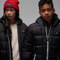 Куртка подростковая Nike JORDAN ESSENTIAL MIDWEIGHT PUFFER черная 95F009-023