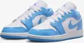 Кроссовки подростковые Nike AIR JORDAN 1 LOW SE (GS) голубо-белые FZ3929-114