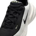 Кроссовки женские Nike UPLIFT SC молочно-черные IB2766-100