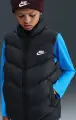 Жилетка підліткова Nike SPORTSWEAR ALL DAY PLAY THERMA-FIT LOOSE-FIT PUFFER чорна HJ2537-010