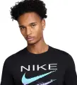 Футболка Nike SPORTSWEAR TRIPLE SWOOSH черная HQ8094-010