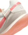 Футзалки (бампи) Nike STREETGATO кремово-коралові DC8466-104