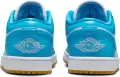 Кроссовки женские Nike AIR JORDAN 1 LOW голубо-белые DC0774-104