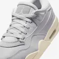 Кросівки жіночі Nike AIR JORDAN 4 RM сірі FQ7940-001